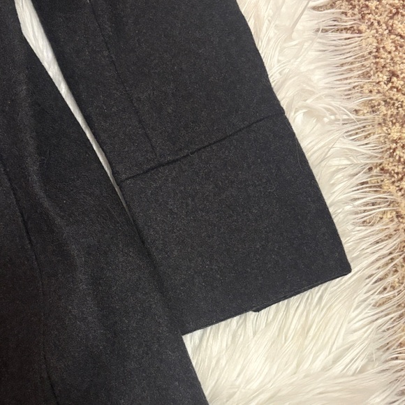 Guess Belted Wool Coat, Size Small, 2012 Collection - Picture 3 of 14